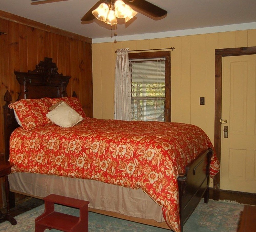 The Cabins At Healing Springs Crumpler Exterior photo